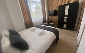 Studio 27mp - Dormitor cu baie proprie - Balcon - Bucatarie complet utilata